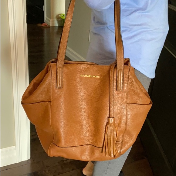 Michael Kors Handbags - Michael Kors Purse